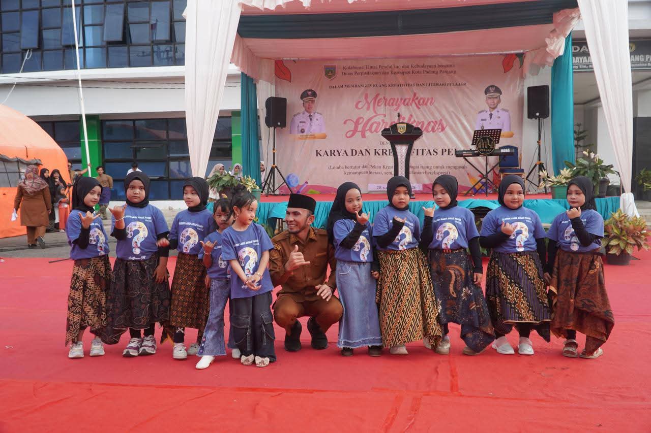 Kreatifitas siswa di Hardiknas 2026.